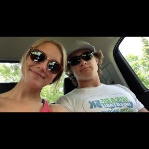 Meet your Posher, Mallory